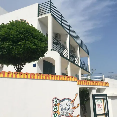 Hostal Dalmatia *