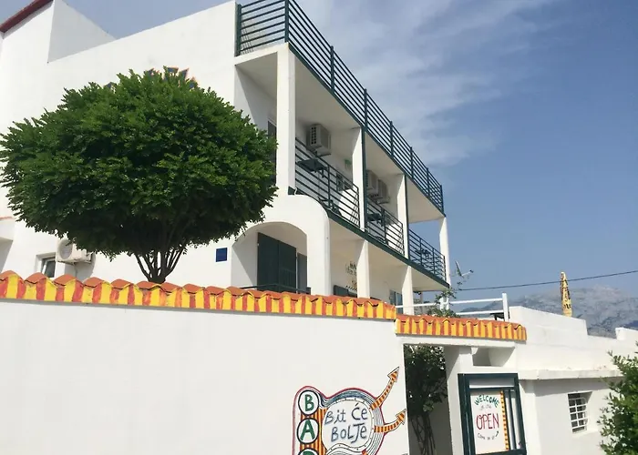 Hostal Dalmatia *